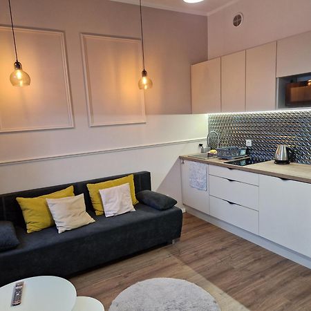 Polonia Apartments วูดช์ ภายนอก รูปภาพ