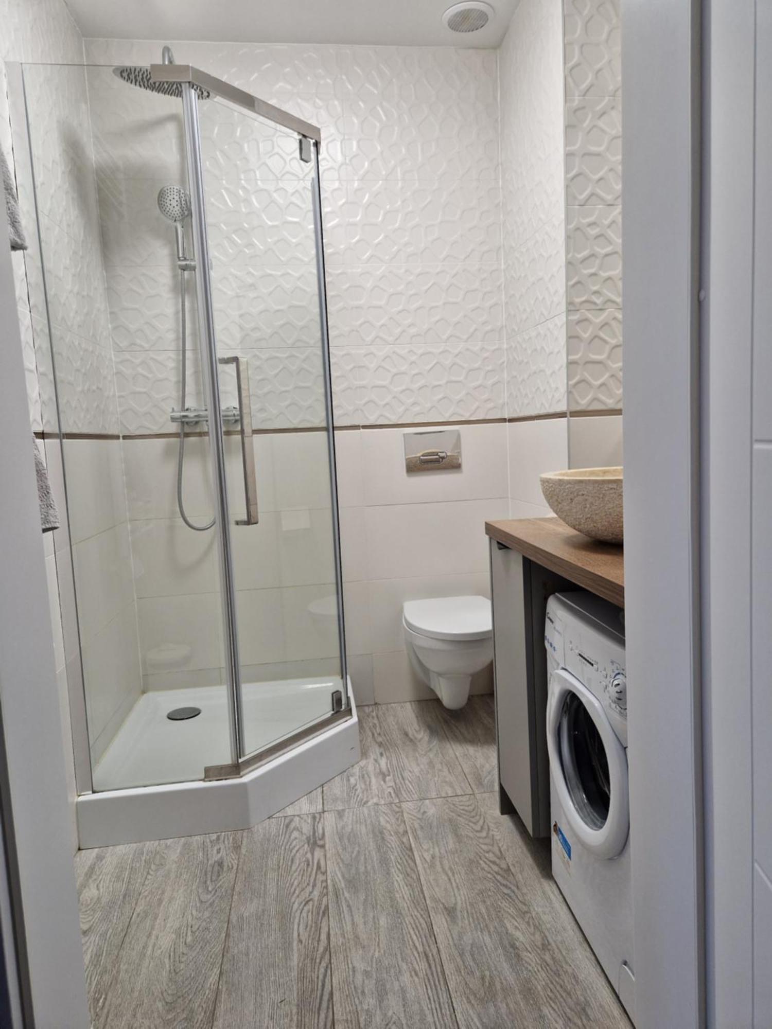Polonia Apartments วูดช์ ภายนอก รูปภาพ